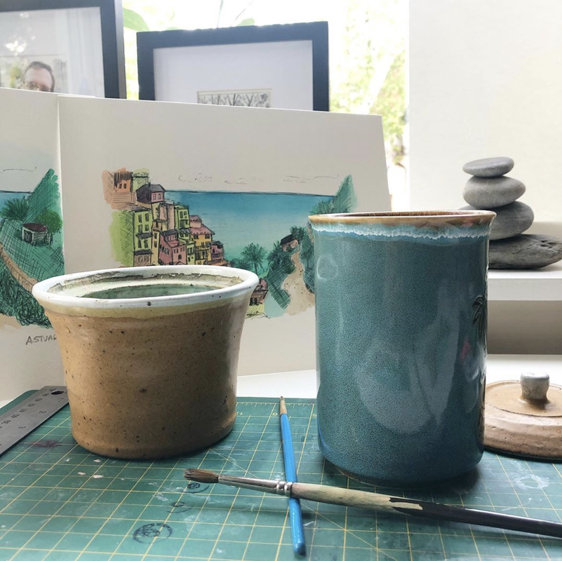 Instagram: Coffee pot vs. Paint water pot